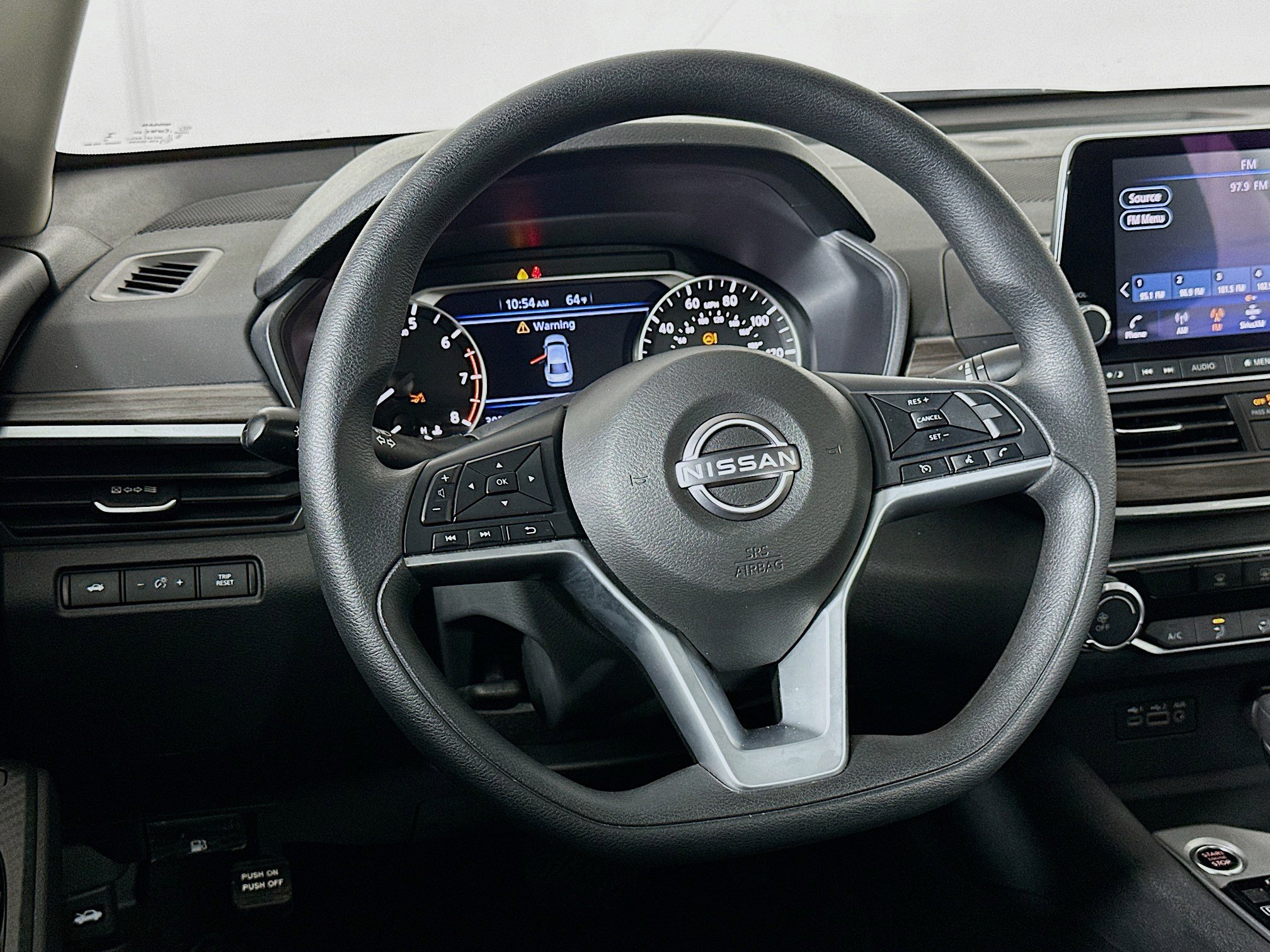 Used 2025 Nissan Altima 2.5 SV image 18