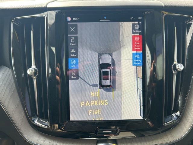 Certified 2025 Volvo XC60 B5 Plus image 24