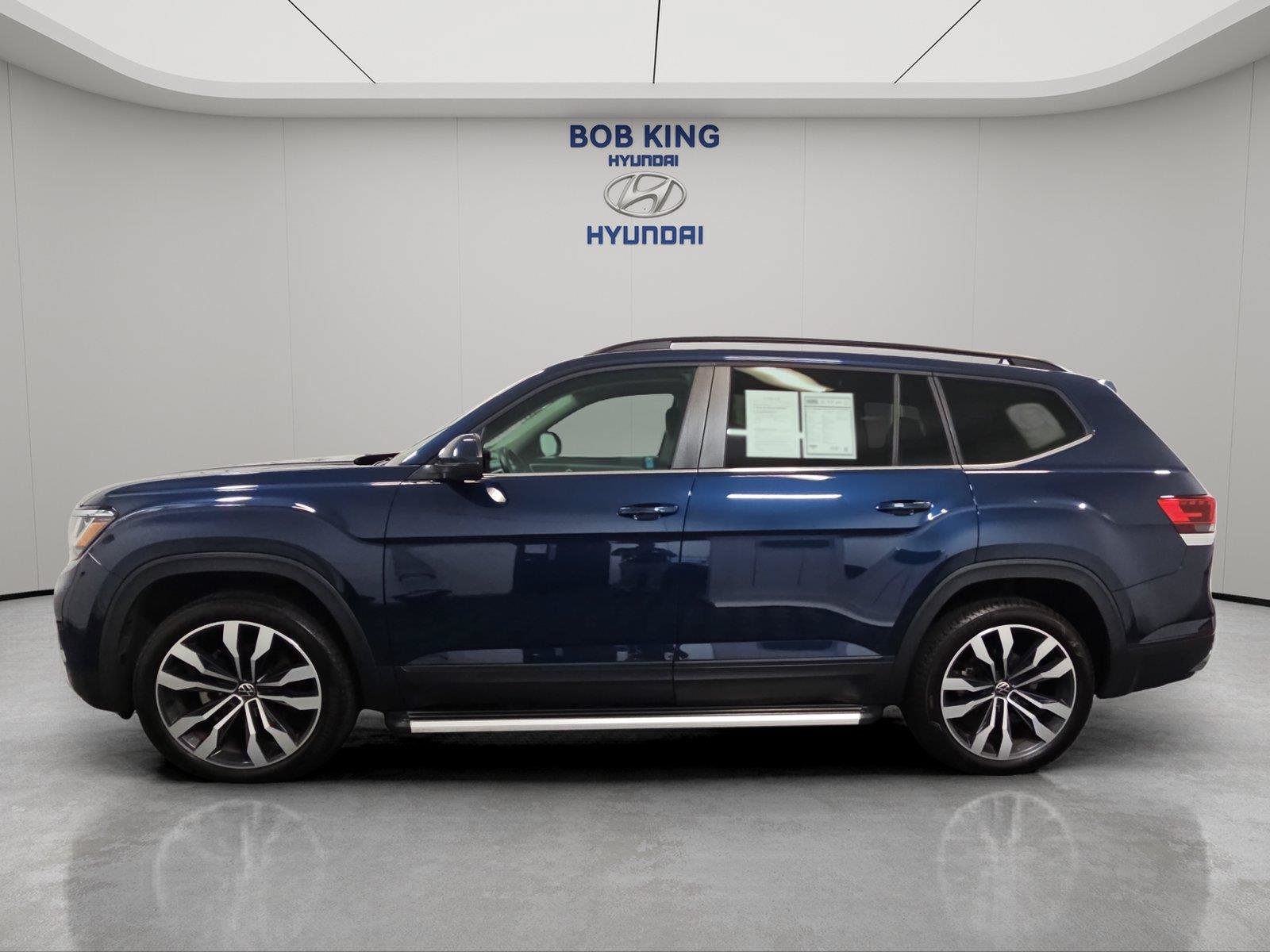 Used 2022 Volkswagen Atlas SE AWD/4WD image 2