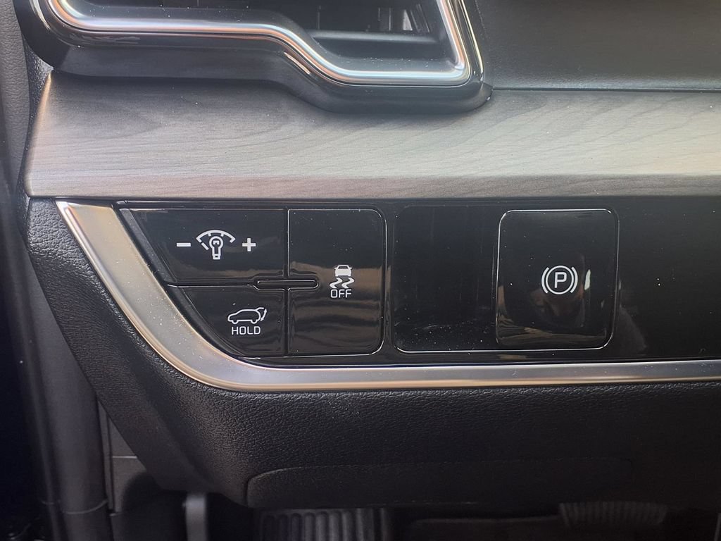 Certified 2024 Kia Sportage X-Line w/ X-Line Premium Package AWD/4WD image 10