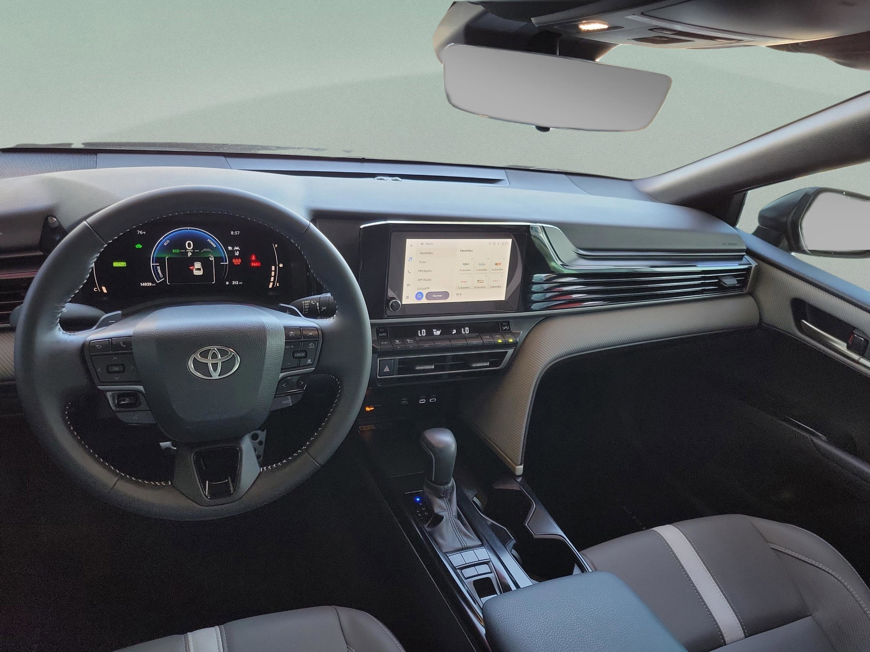 Certified 2025 Toyota Camry SE image 21