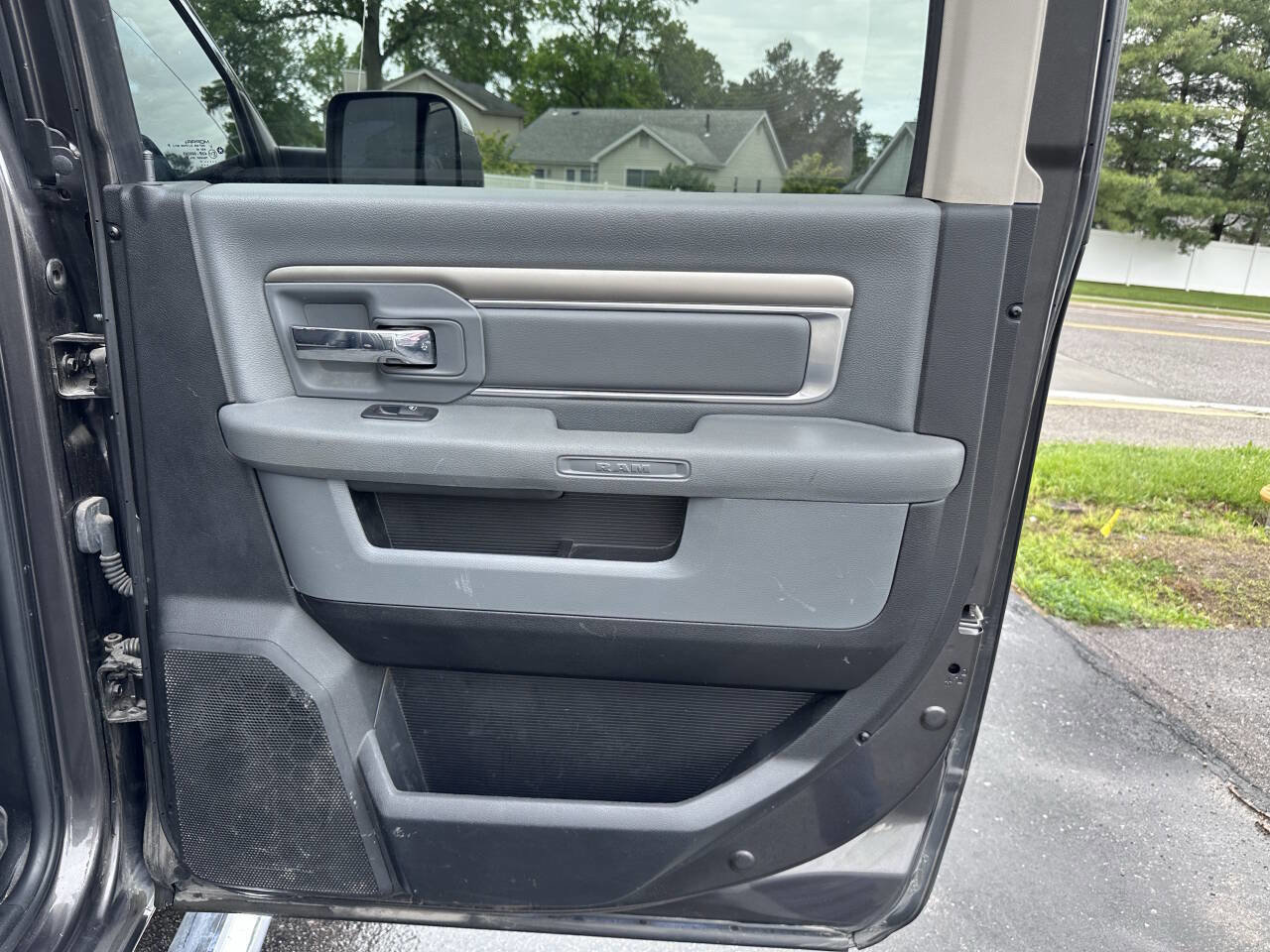 Used 2017 RAM 1500 Big Horn AWD/4WD image 13