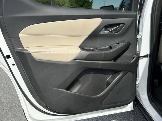 Used 2023 Chevrolet Traverse LS FWD image 22