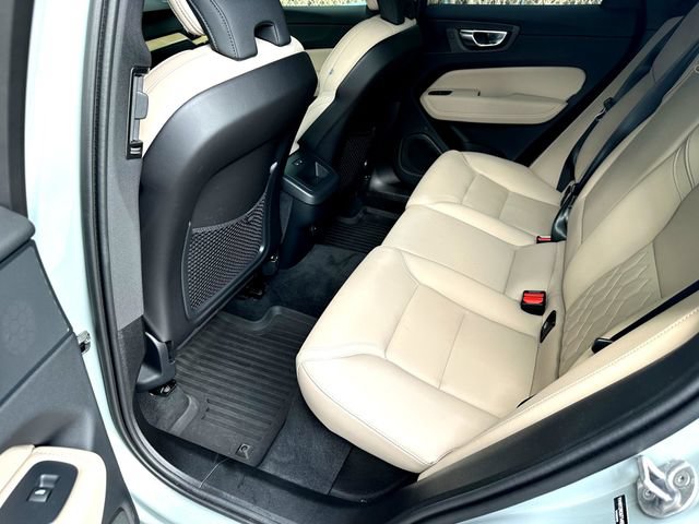 Used 2026 Volvo XC60 B5 Plus w/ Protection Package Premier AWD/4WD image 22