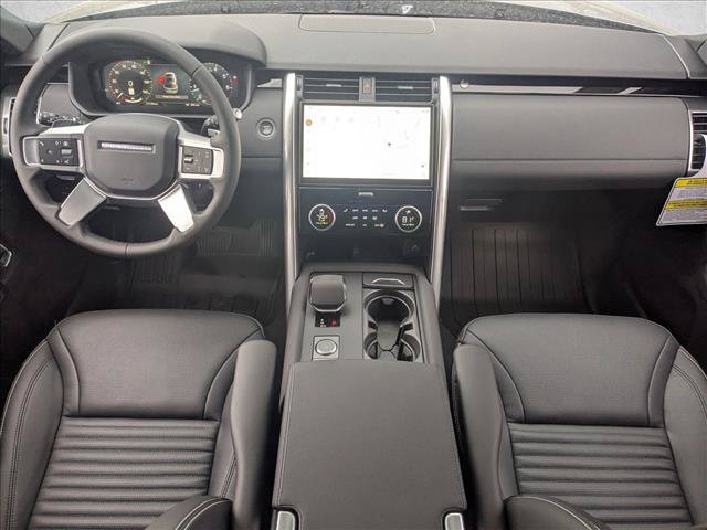 New 2025 Land Rover Discovery S AWD/4WD image 15