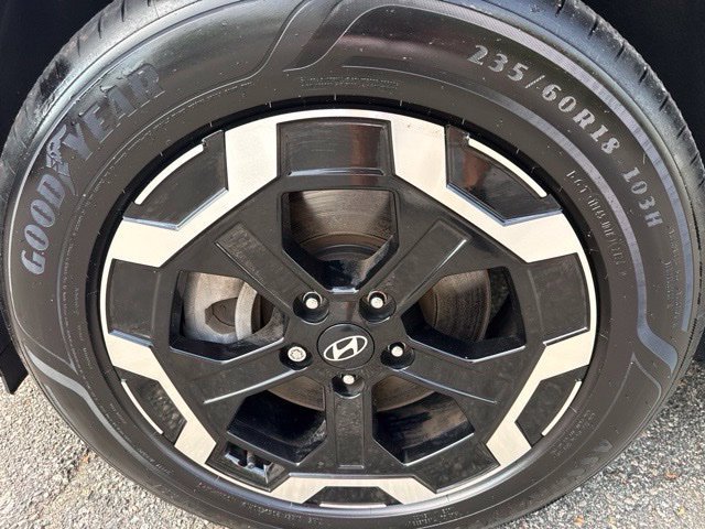 Used 2025 Hyundai Santa Fe SEL AWD/4WD image 13