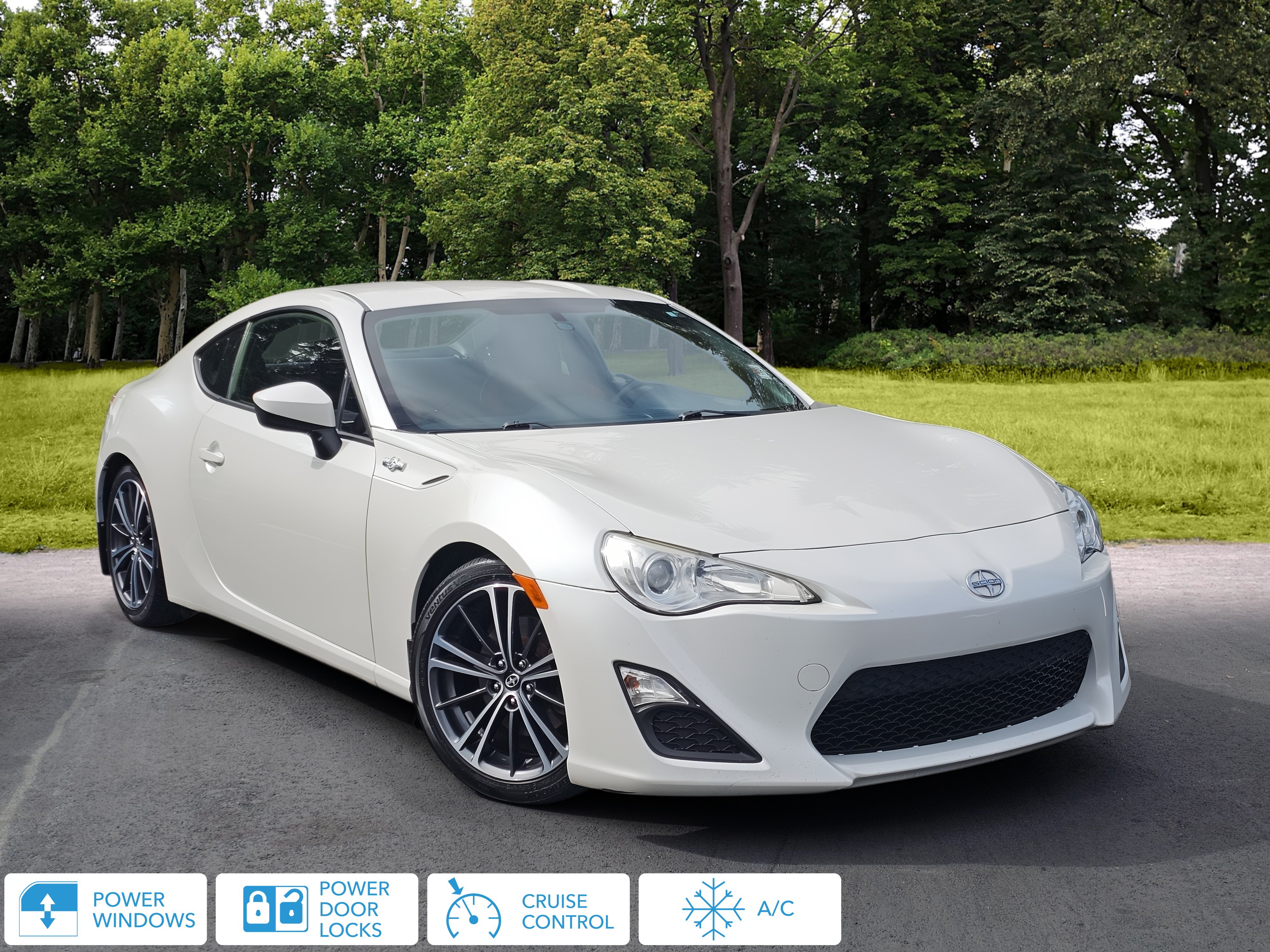 Used 2013 Scion FR-S RWD image 1