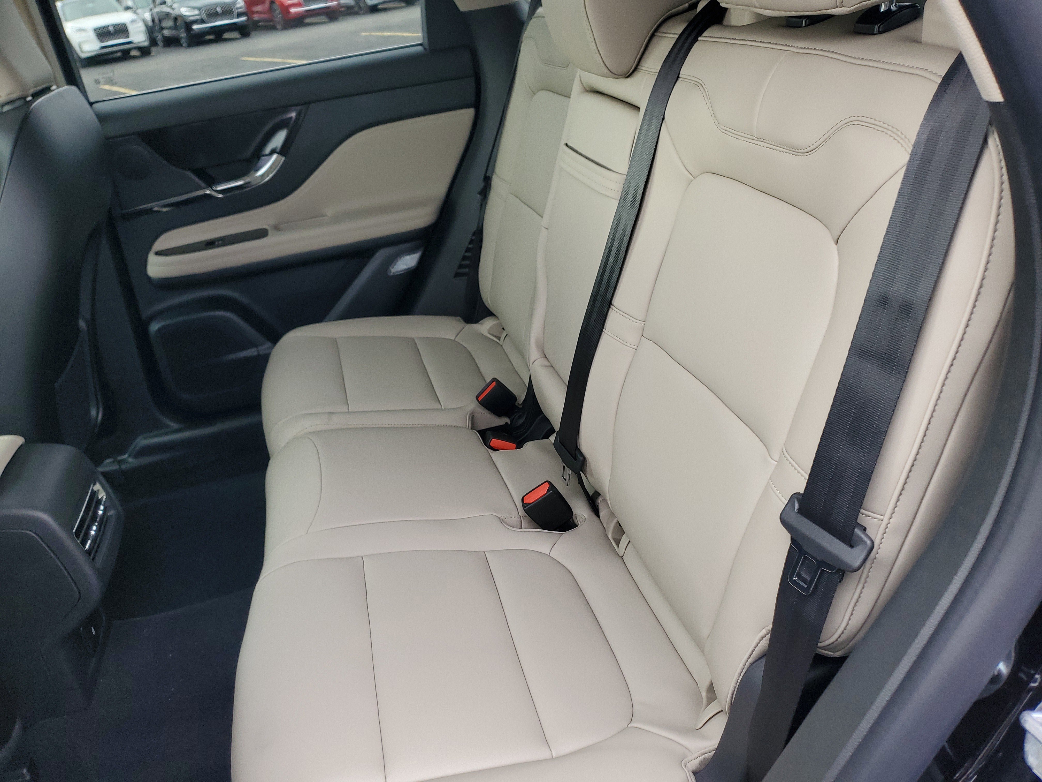 New 2026 Lincoln Corsair Premiere image 26