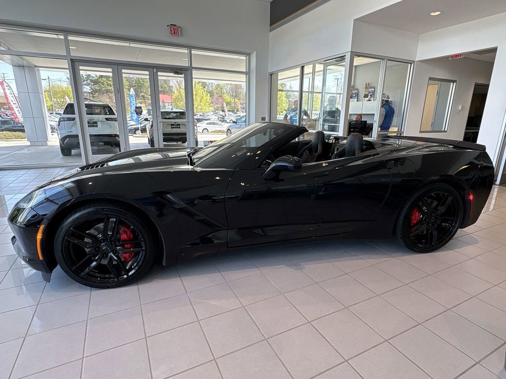 Used 2019 Chevrolet Corvette Stingray Convertible w/ 1LT image 7