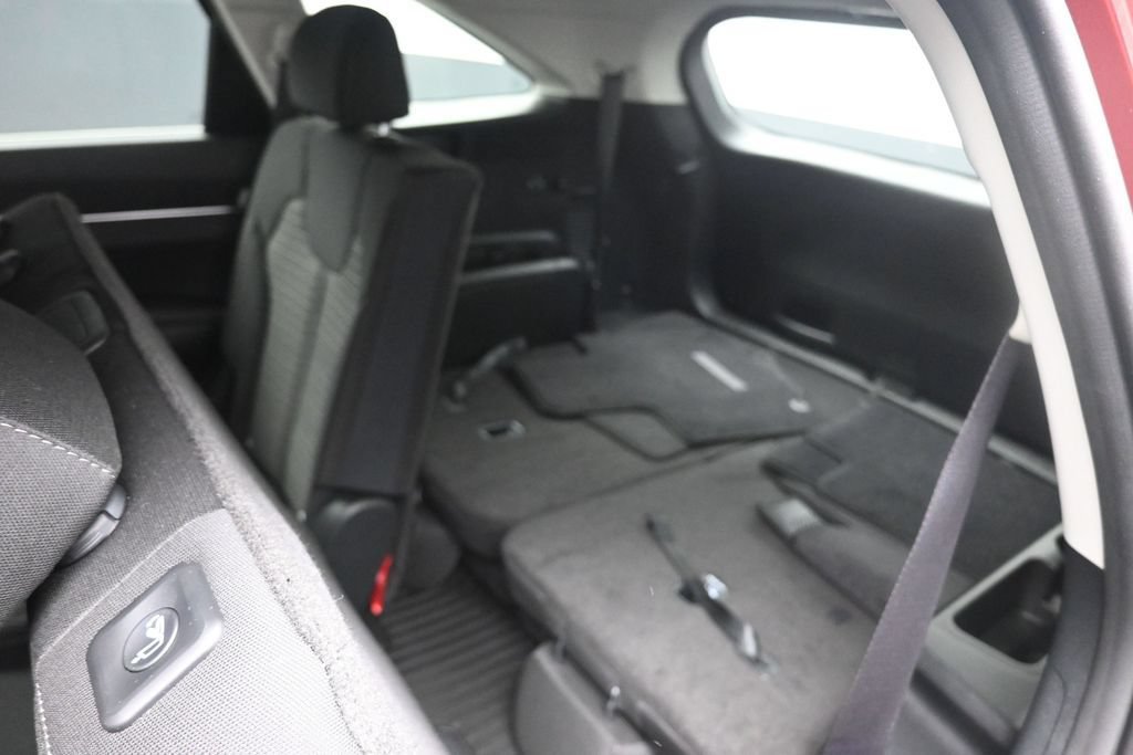 Used 2025 Kia Sorento LX FWD image 21