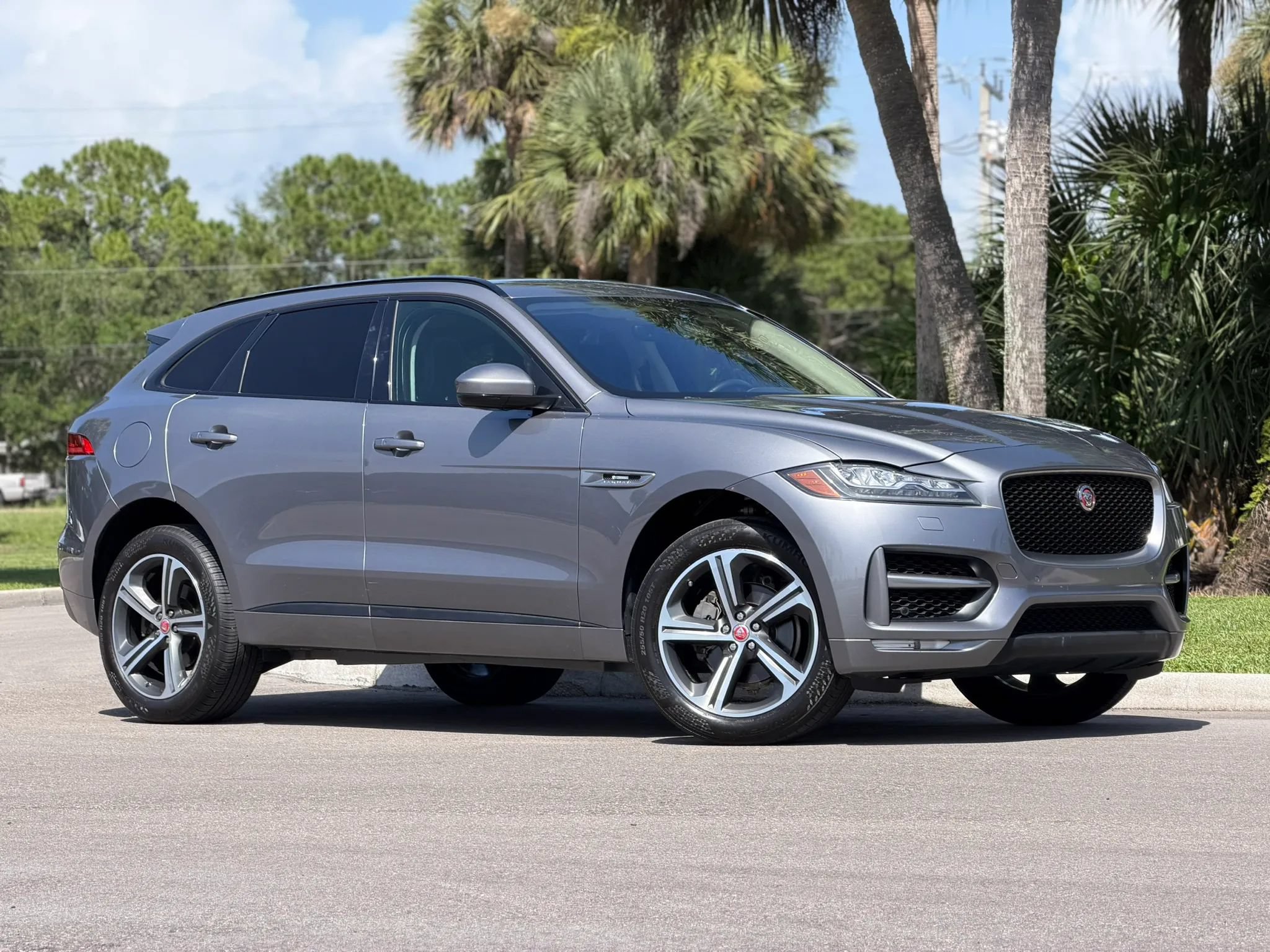 Used 2020 Jaguar F-PACE R-Sport AWD/4WD image 30