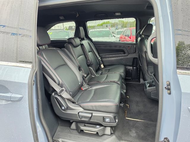 Used 2023 Honda Odyssey Sport image 14