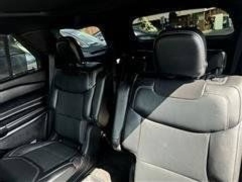 Used 2020 Ford Explorer ST w/ ST Street Pack AWD/4WD image 39