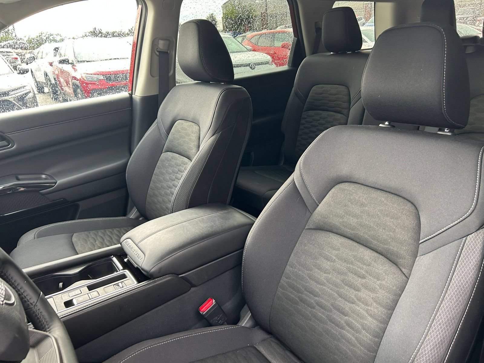 Used 2026 Nissan Pathfinder SV FWD image 47