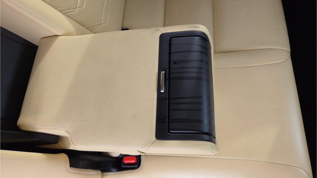 Used 2015 Lexus NX 300h AWD w/ Luxury Package image 32