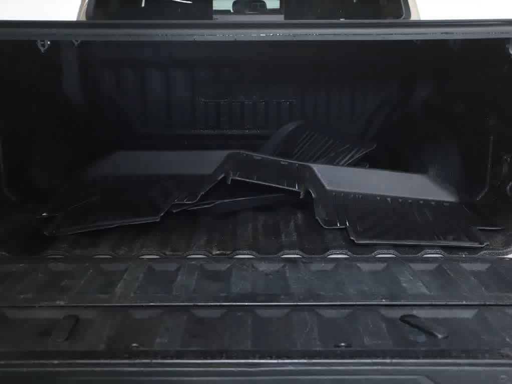 Used 2024 GMC Canyon Elevation w/ Elevation Premium Package AWD/4WD image 28