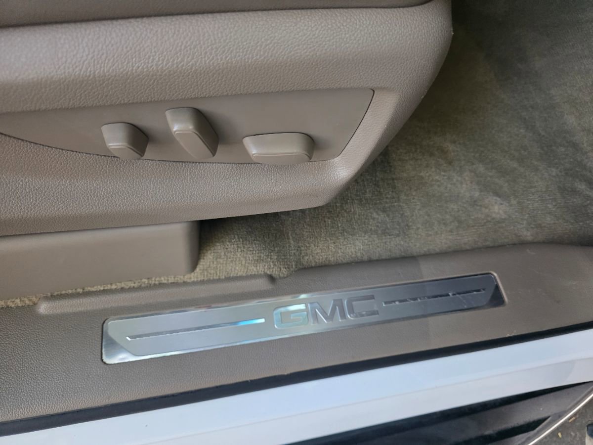 Used 2018 GMC Yukon XL SLT w/ Open Road Package image 30