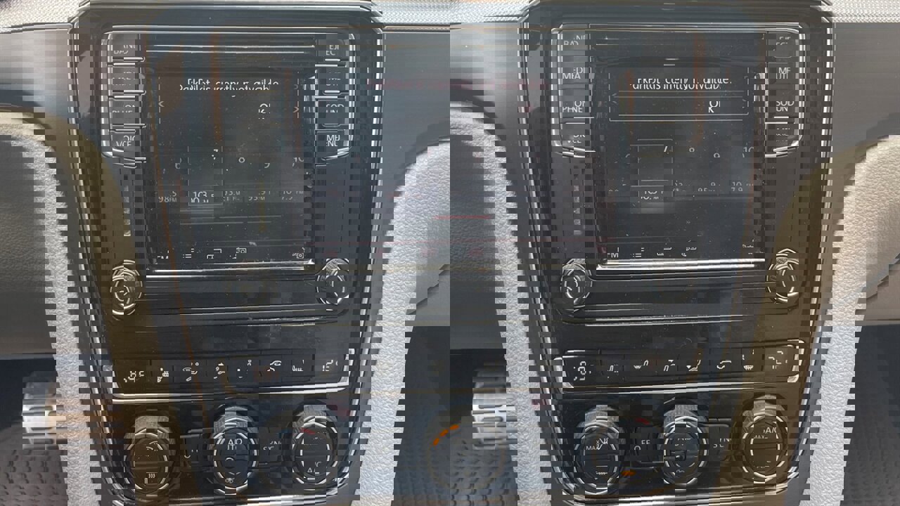 Used 2015 Volkswagen Passat 1.8T Limited Edition FWD image 12