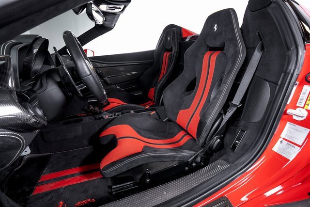 Certified 2015 Ferrari 458 Speciale A image 4