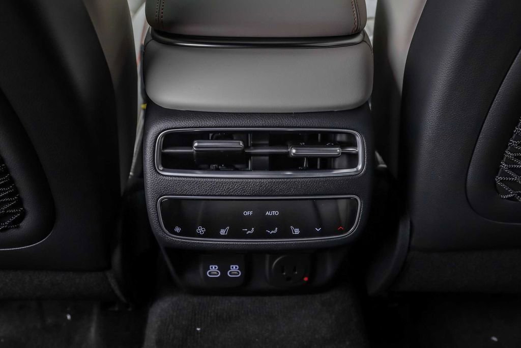 New 2026 Genesis GV70 3.5T Sport Prestige AWD/4WD image 11
