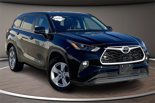 Used 2023 Toyota Highlander LE image 10