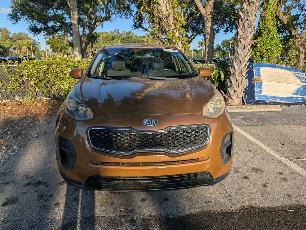 Used 2017 Kia Sportage LX FWD image 2