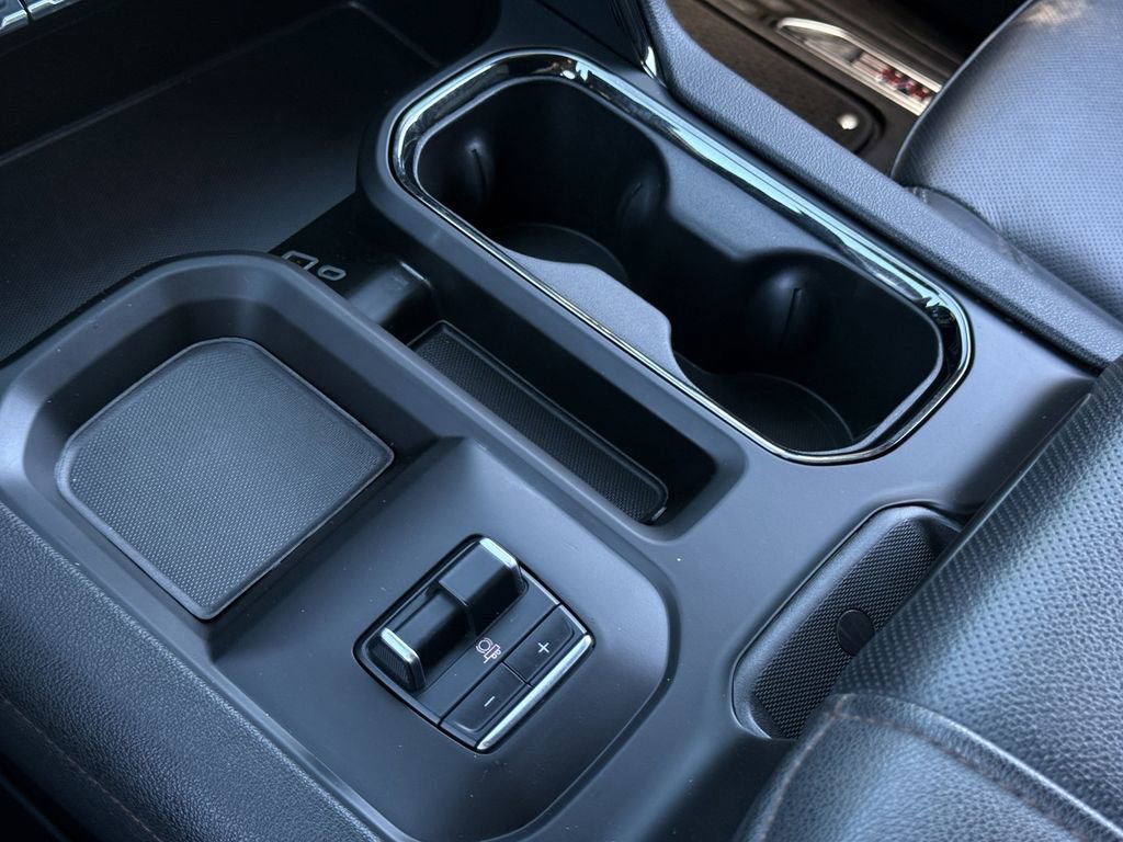 Used 2024 GMC Sierra 3500 AT4 w/ AT4 Premium Plus Package image 21