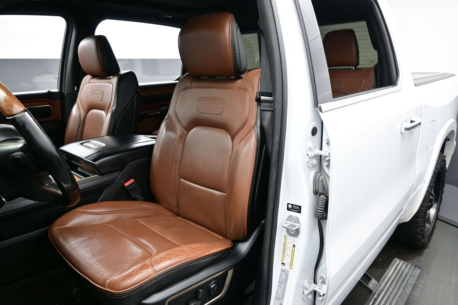 Used 2022 RAM 1500 Limited AWD/4WD image 15