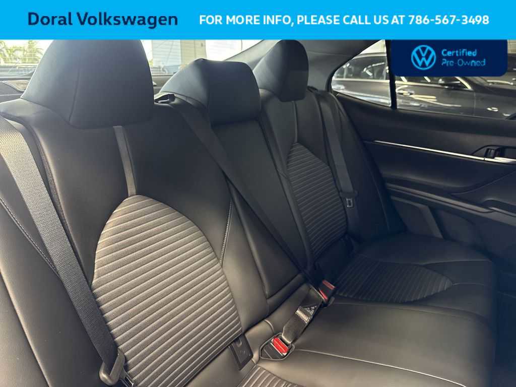 Used 2024 Toyota Camry SE image 26