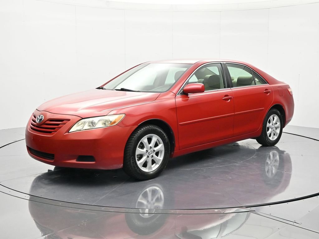 Used 2009 Toyota Camry LE FWD image 1