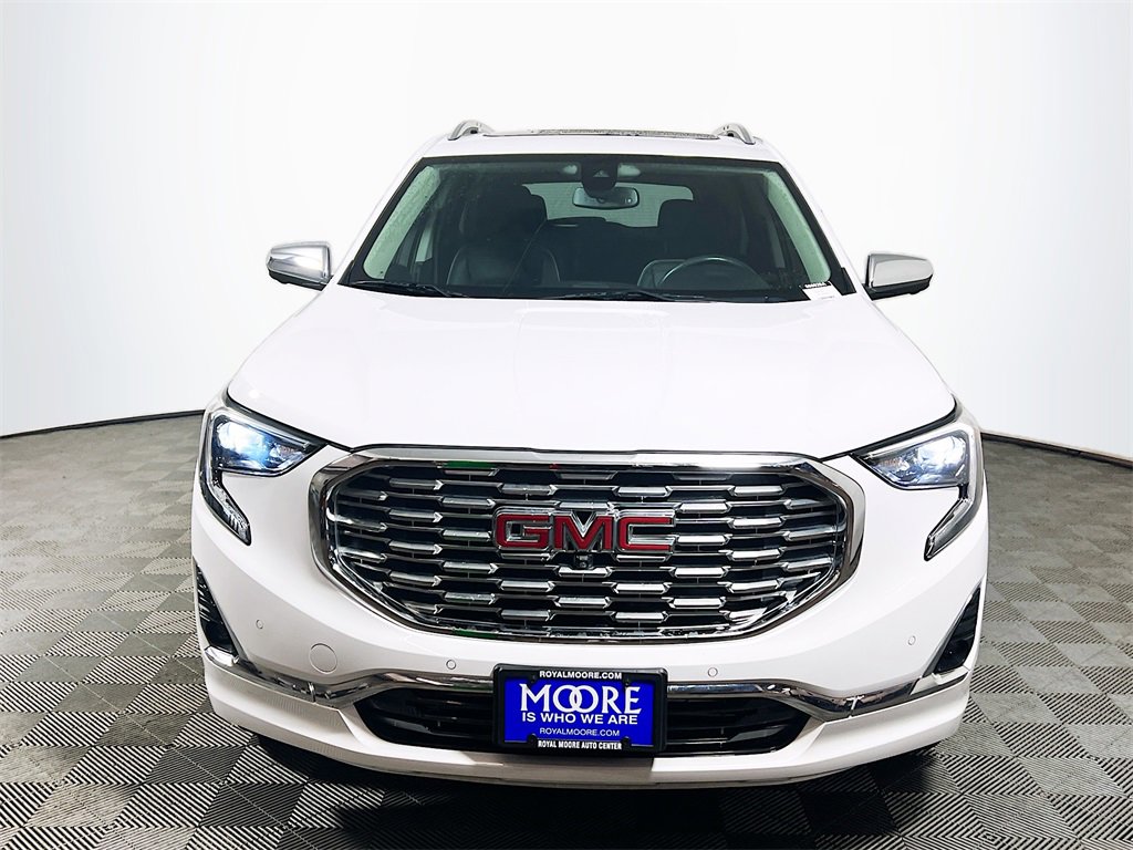 Used 2020 GMC Terrain Denali w/ Denali Premium Package image 3