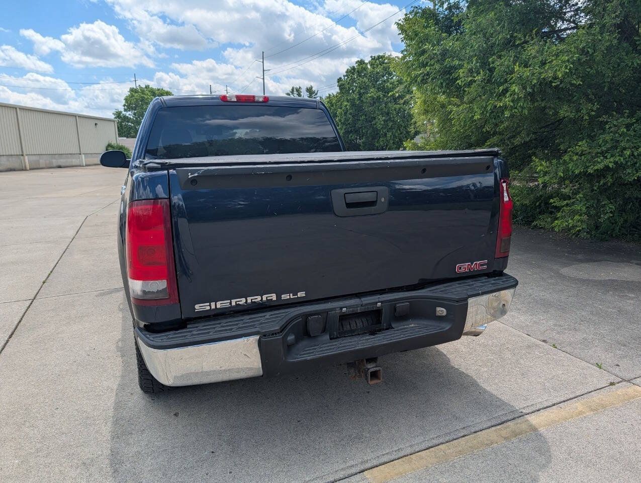Used 2012 GMC Sierra 1500 SLE w/ Power Tech Package RWD image 2