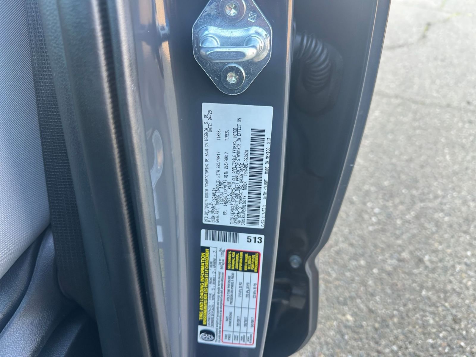 Used 2025 Toyota Tacoma TRD Off-Road image 29