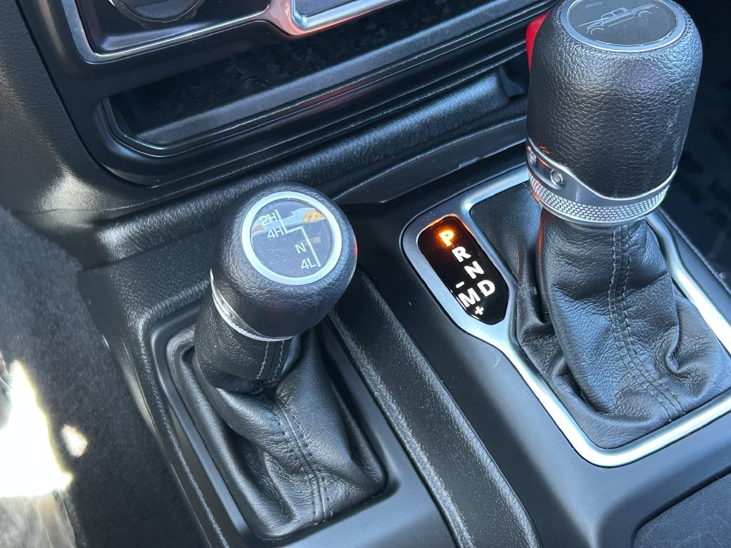 Used 2023 Jeep Gladiator Sport AWD/4WD image 26