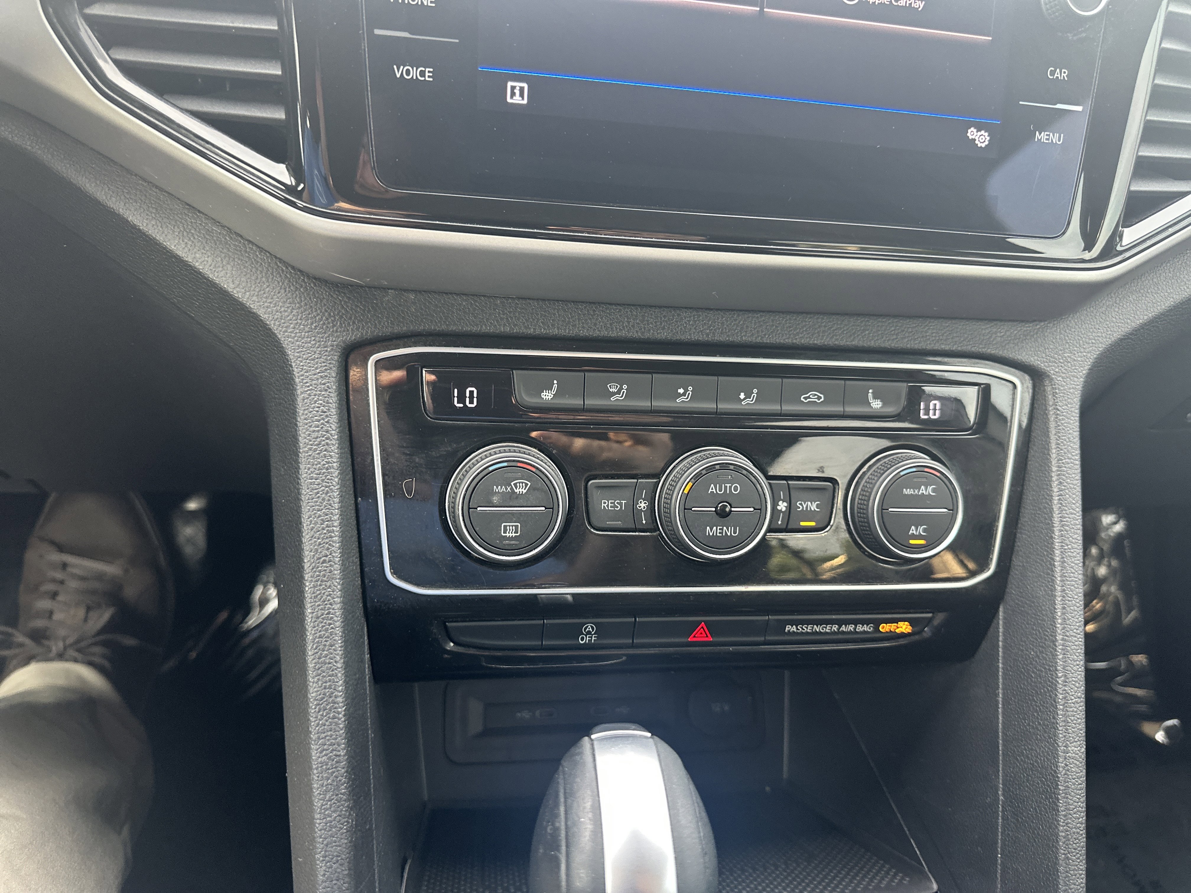 Used 2023 Volkswagen Atlas SE image 22