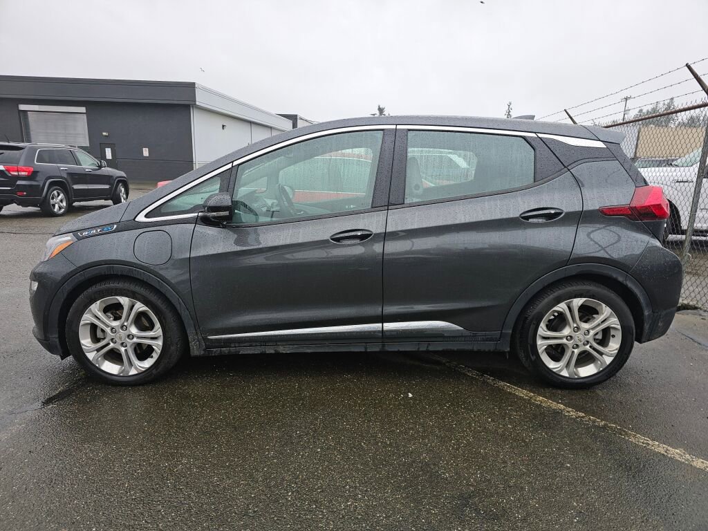 Used 2017 Chevrolet Bolt LT image 4