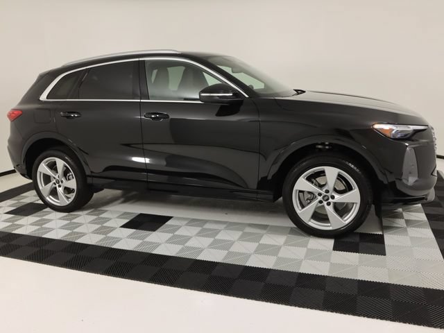 Certified 2025 Audi Q5 Premium Plus w/ Premium Plus AWD/4WD image 6