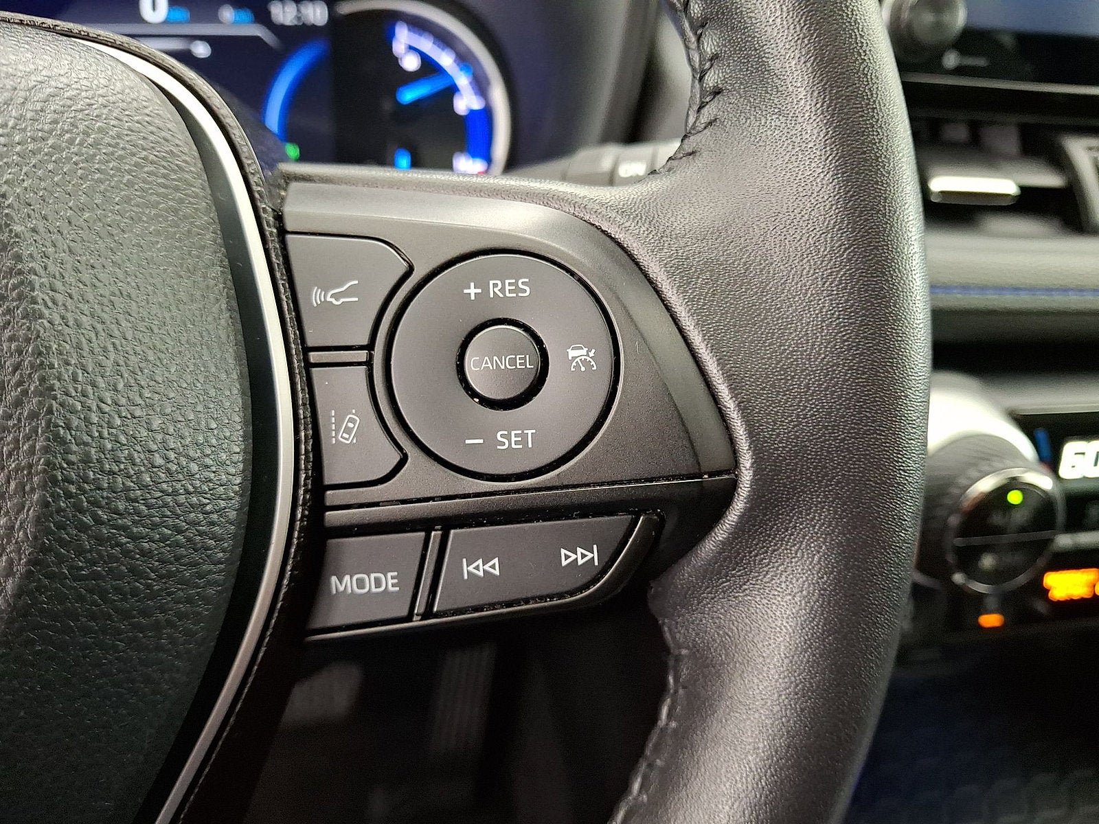 Used 2021 Toyota RAV4 XSE AWD/4WD image 10