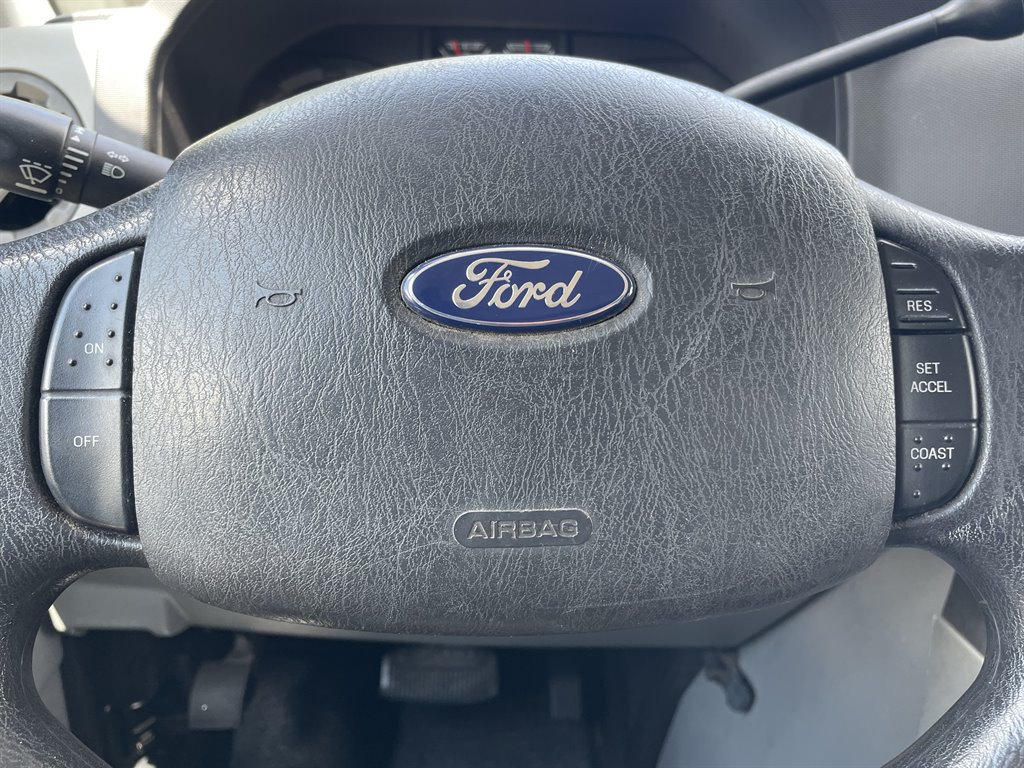 Used 2009 Ford E-250 and Econoline 250 Extended RWD image 27