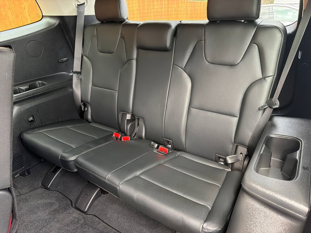 Used 2024 Kia Telluride LX image 32