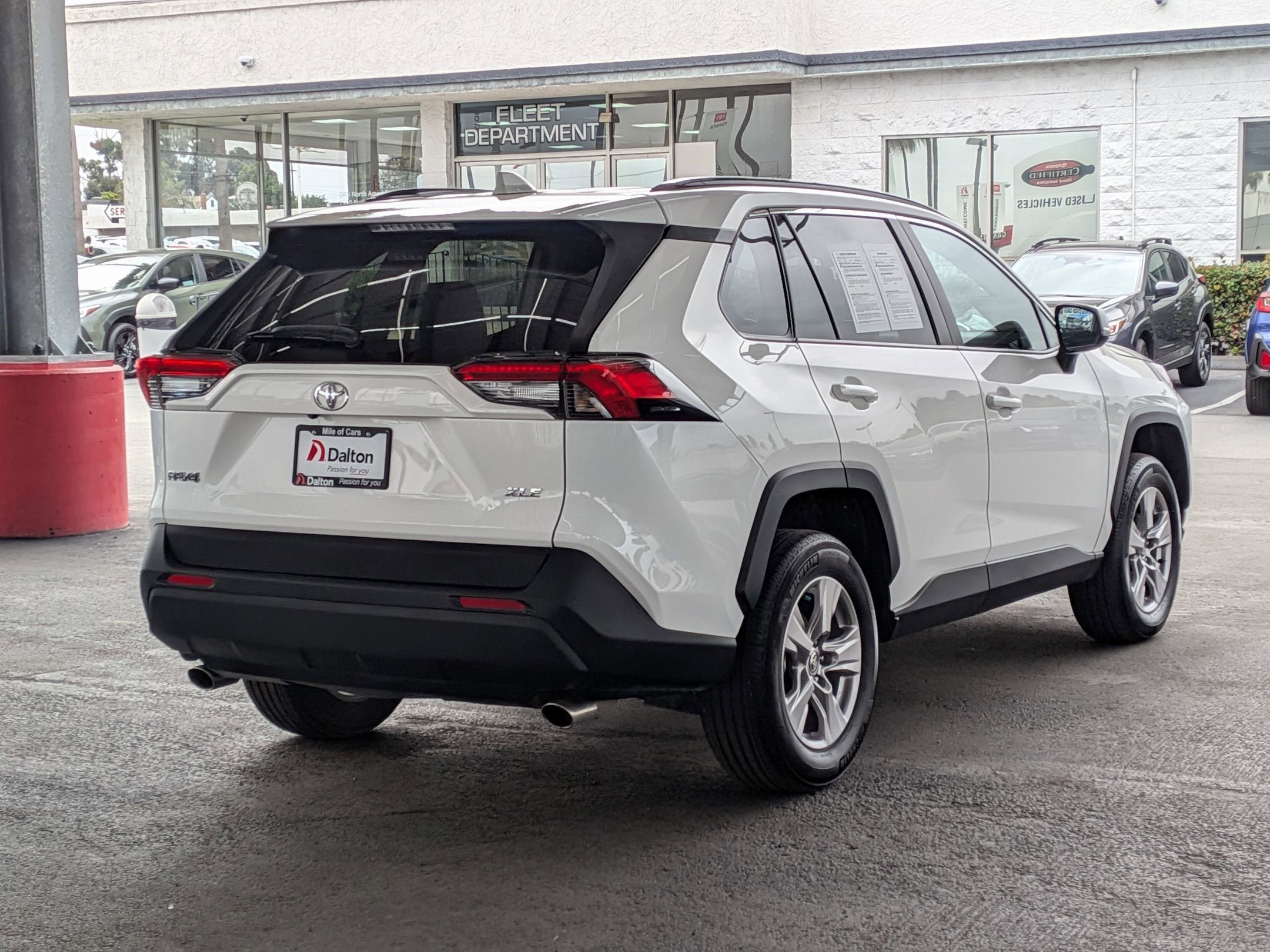 Certified 2025 Toyota RAV4 XLE FWD image 4
