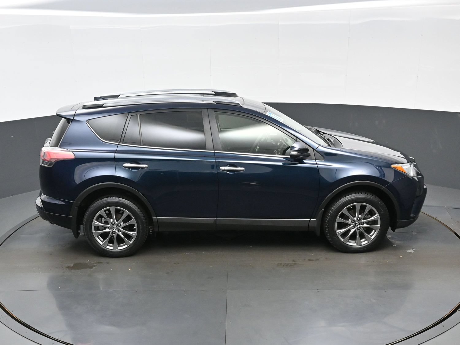 Used 2017 Toyota RAV4 Limited w/ Carpet Mat Package AWD/4WD image 43