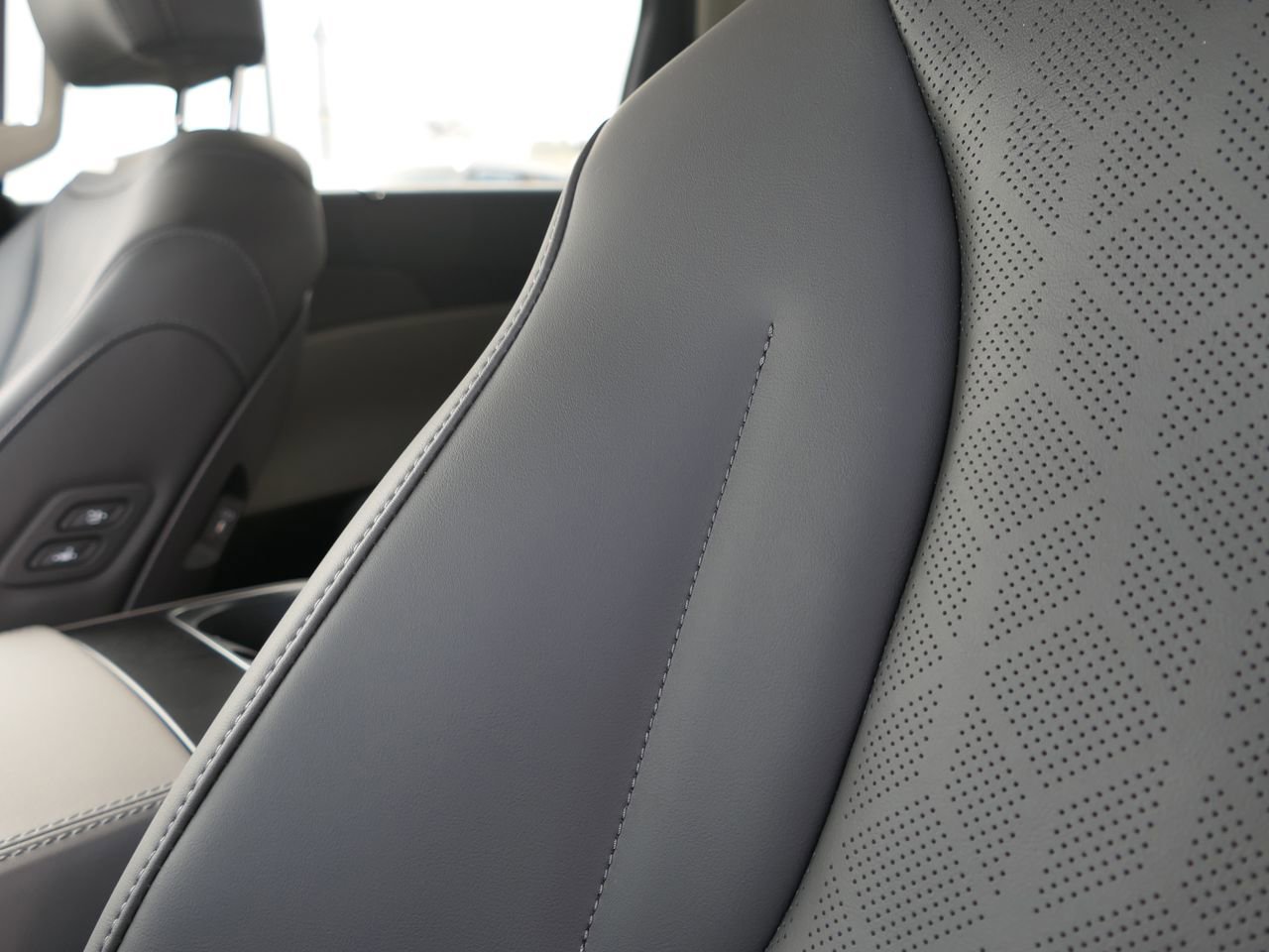 New 2026 Kia Carnival SX image 12