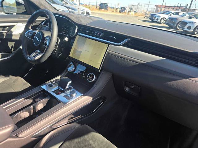 Used 2024 Jaguar F-PACE SVR AWD/4WD image 11