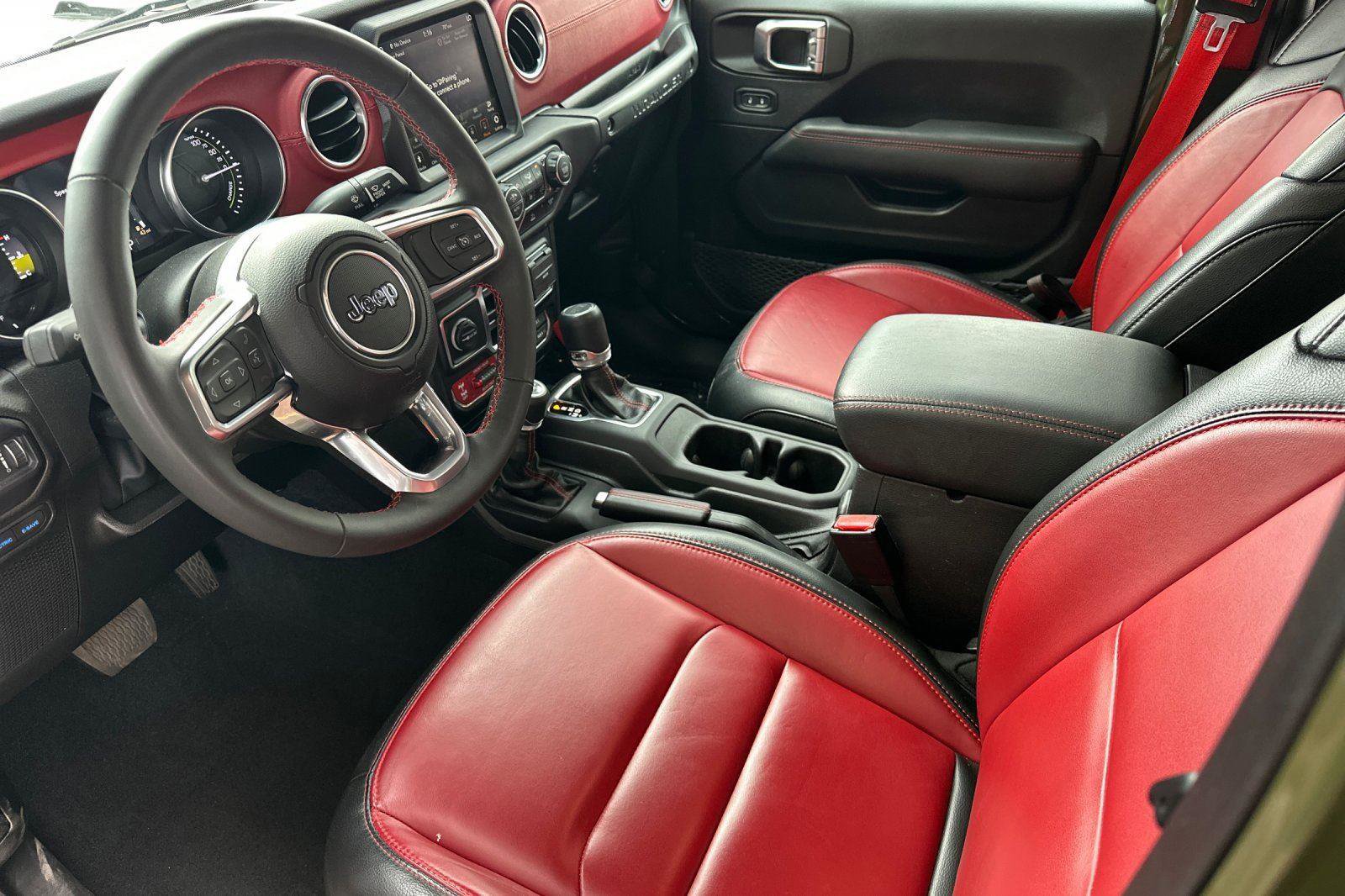 Used 2023 Jeep Wrangler Unlimited Rubicon 4xe image 9