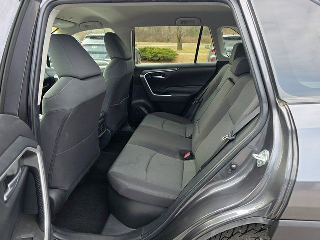 Used 2023 Toyota RAV4 XLE image 17