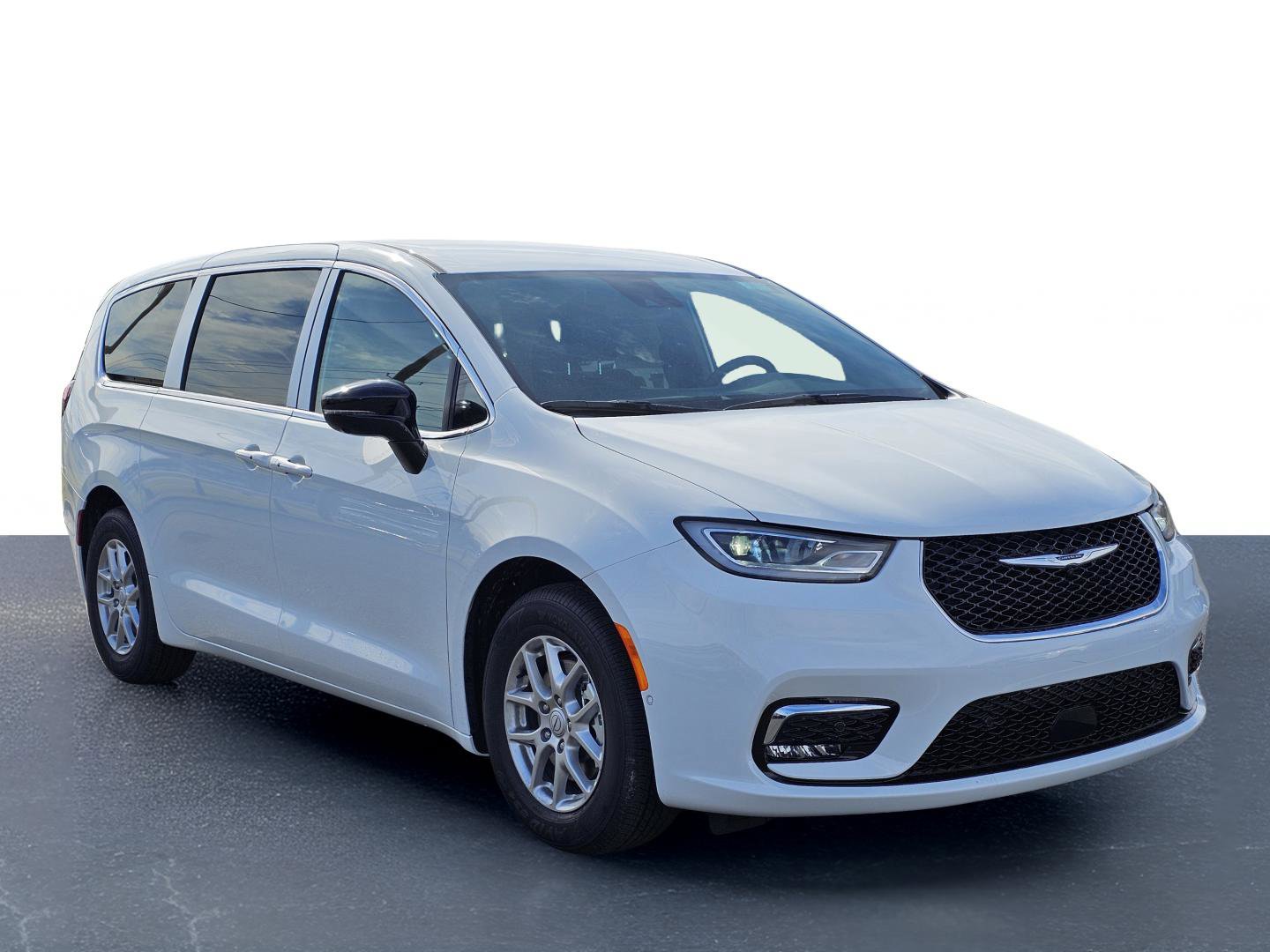 New 2026 Chrysler Pacifica Select image 5