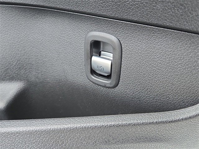 Certified 2025 Mercedes-Benz C 300 4MATIC Sedan image 21