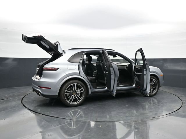 Used 2020 Porsche Cayenne Turbo AWD/4WD image 53