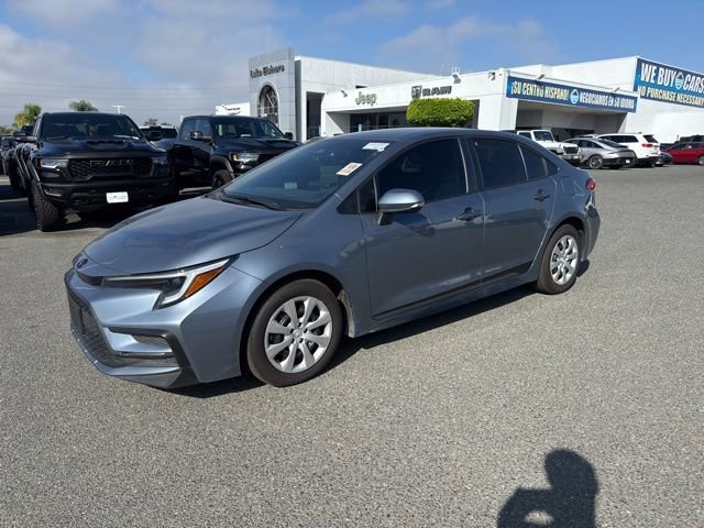 Used 2024 Toyota Corolla SE video 2